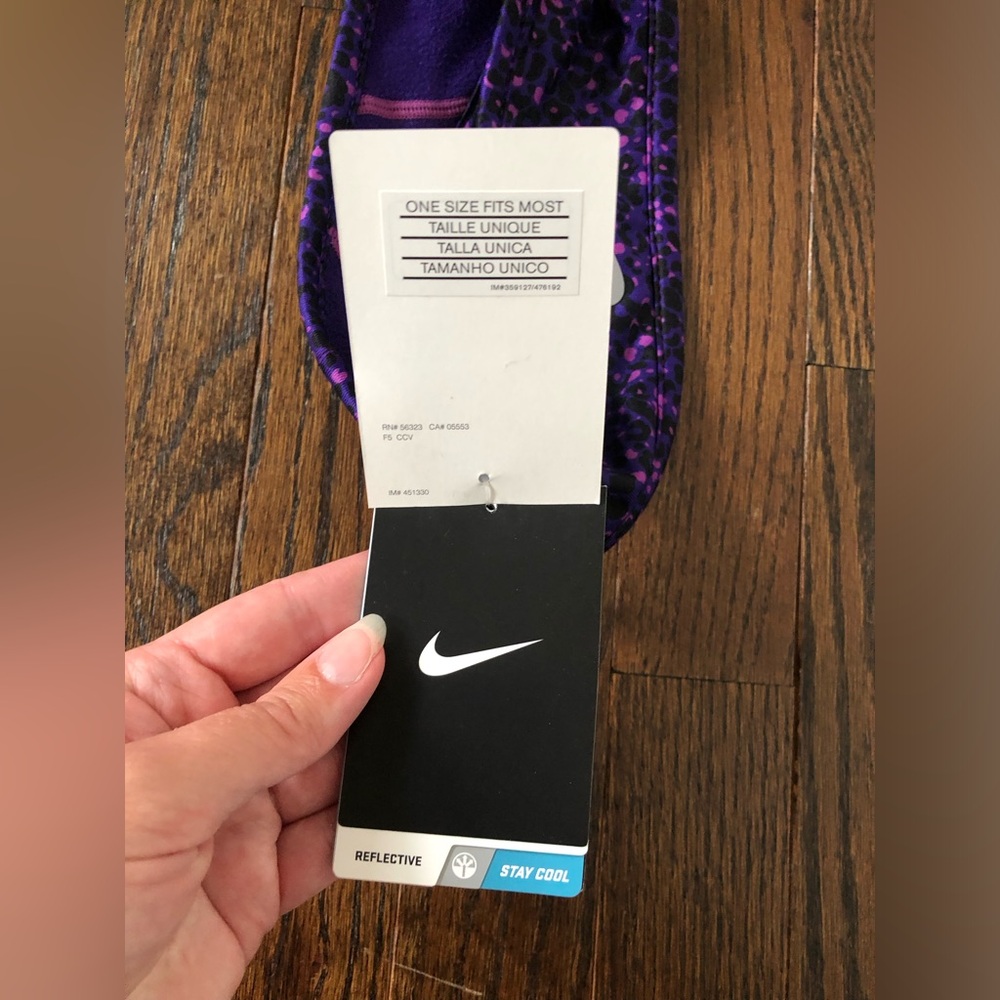 *NWT* Nike Women’s OSFM Dri-Fit Running Fleece Headband Purple Leopard Print - Picture 3 of 7